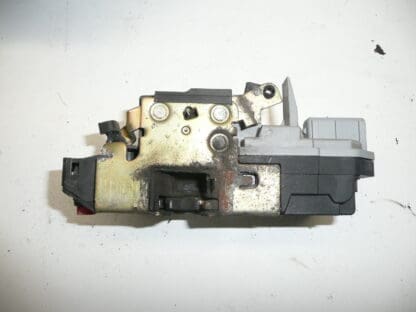 Right rear door lock Peugeot 206 9138G1