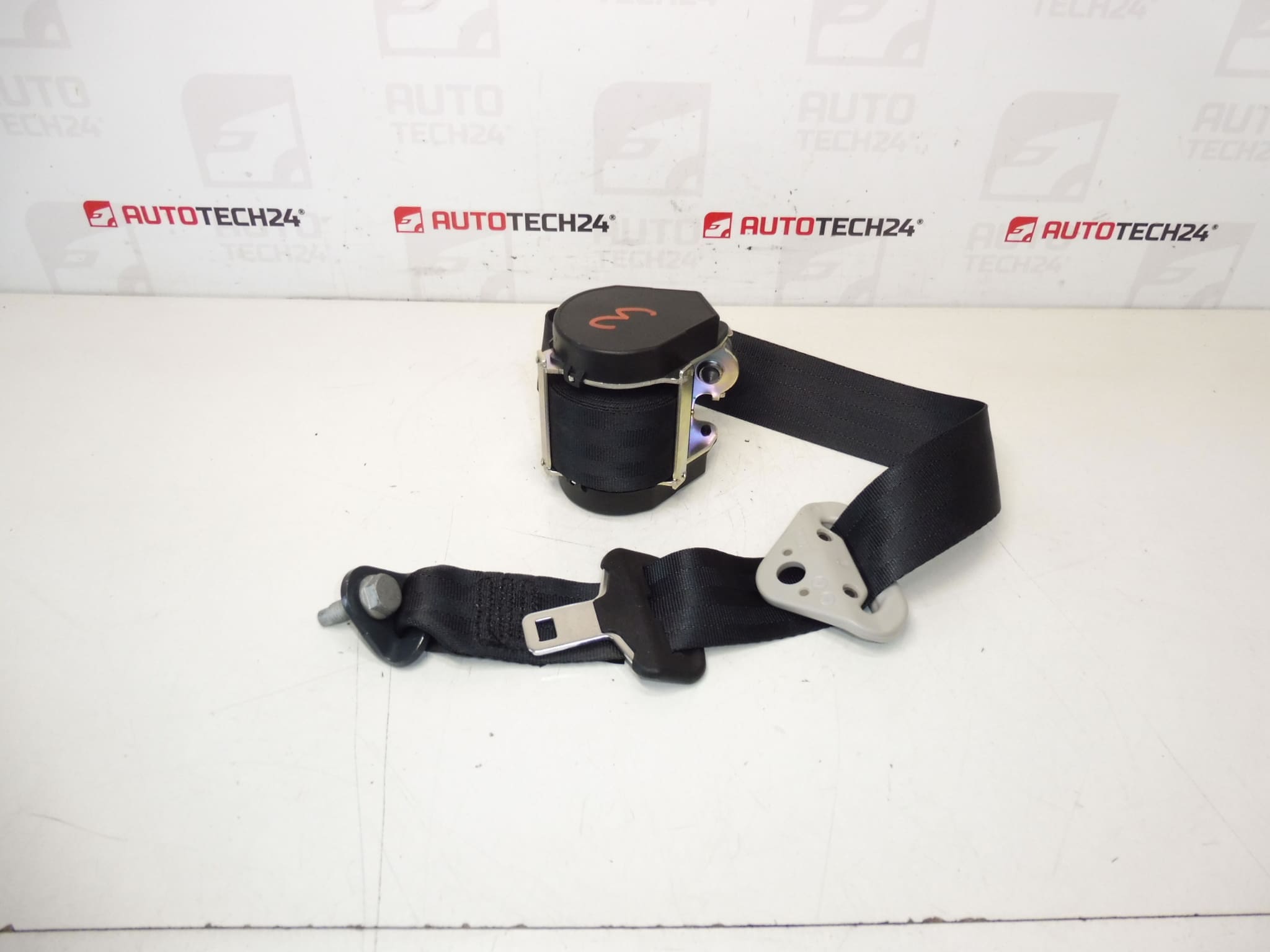 Left rear safety belt Peugeot 207 96738850xx 8975xr