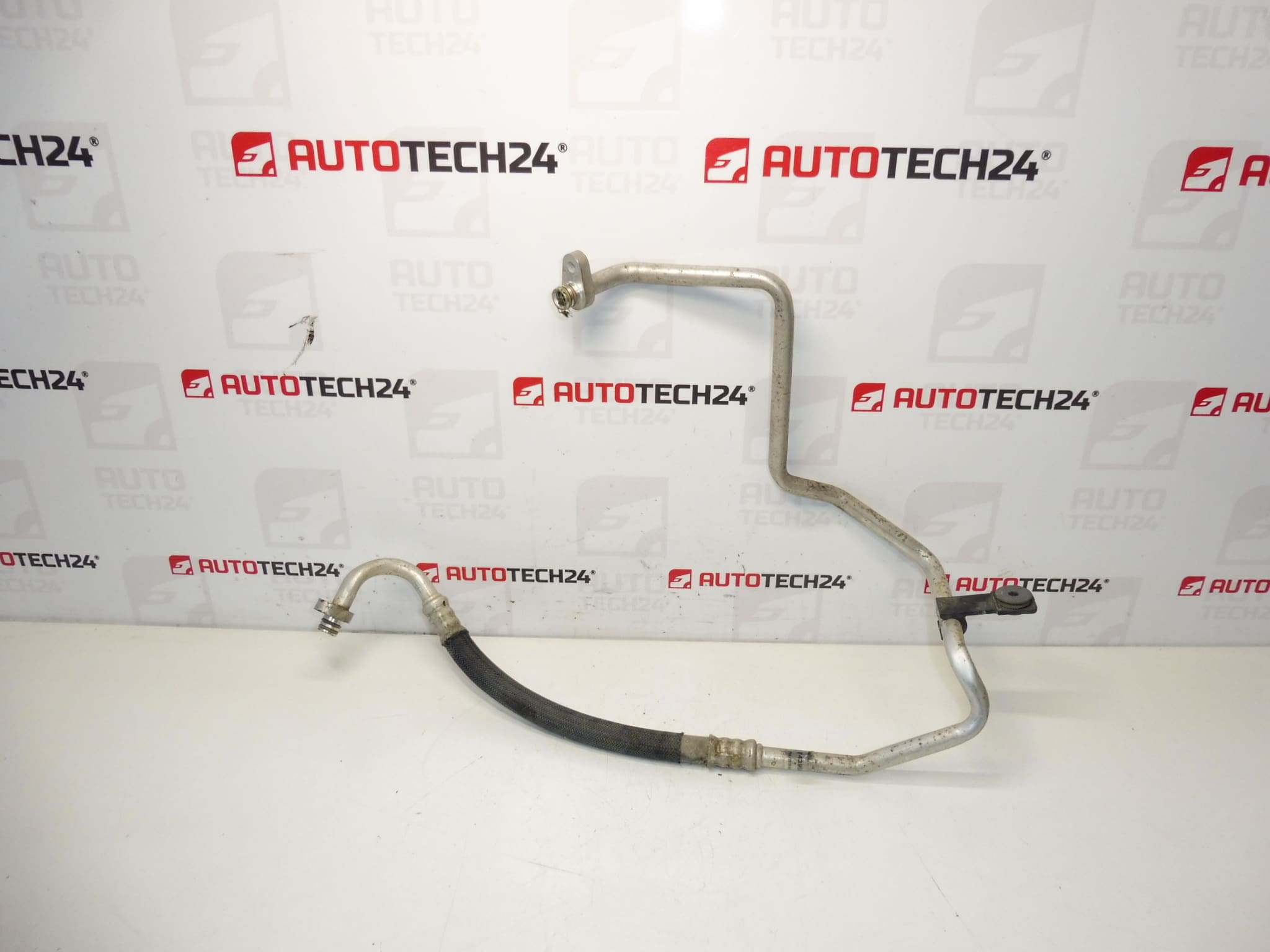 Climate pipe Citroën C-ELYSEE Peugeot 301 9674395080