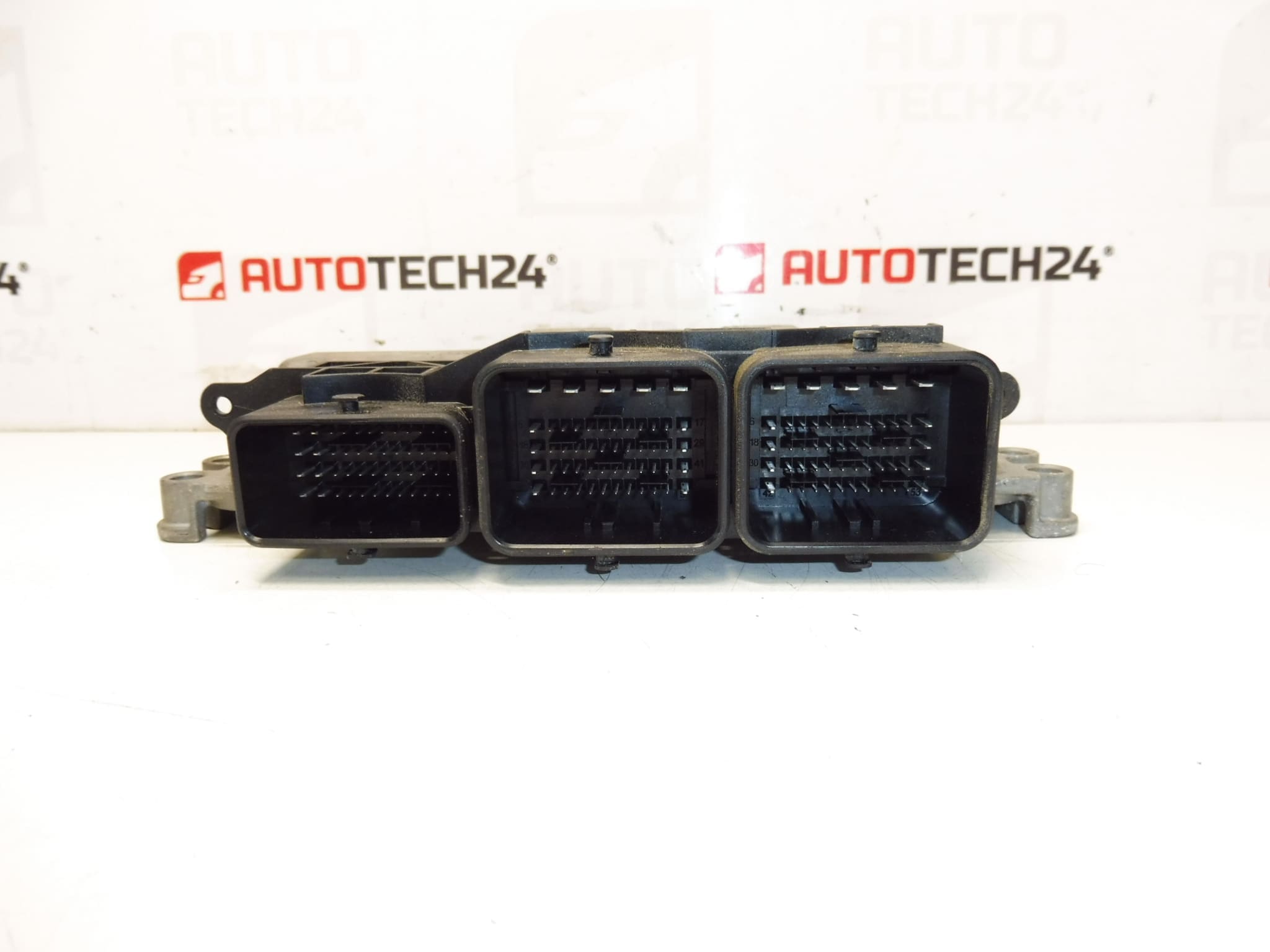 ECU Bosch EDC17C10 Citroën Peugeot 0281019819 9805947680 - Image 2