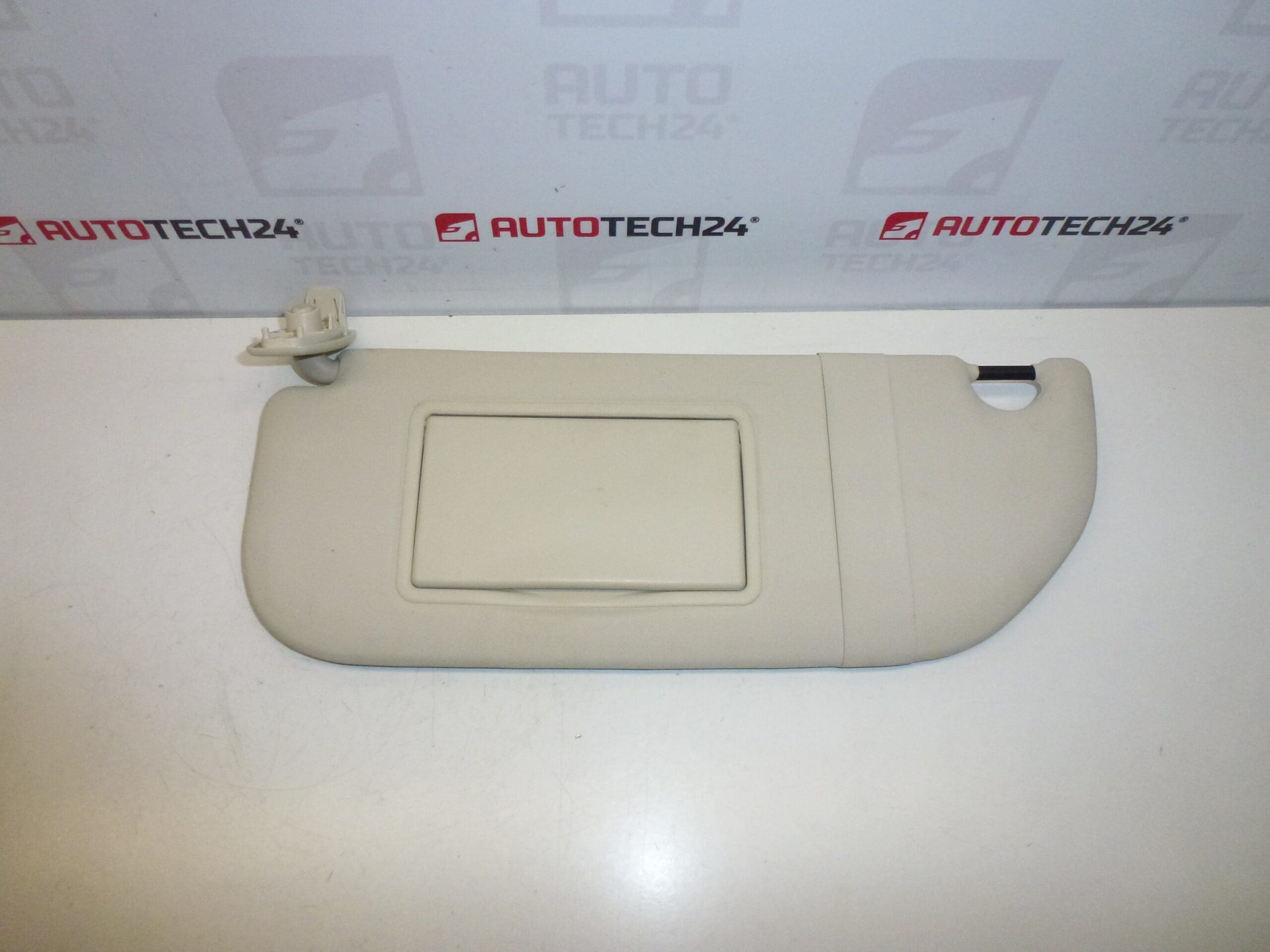 Citroën C4 driver's sun visor 8143JF