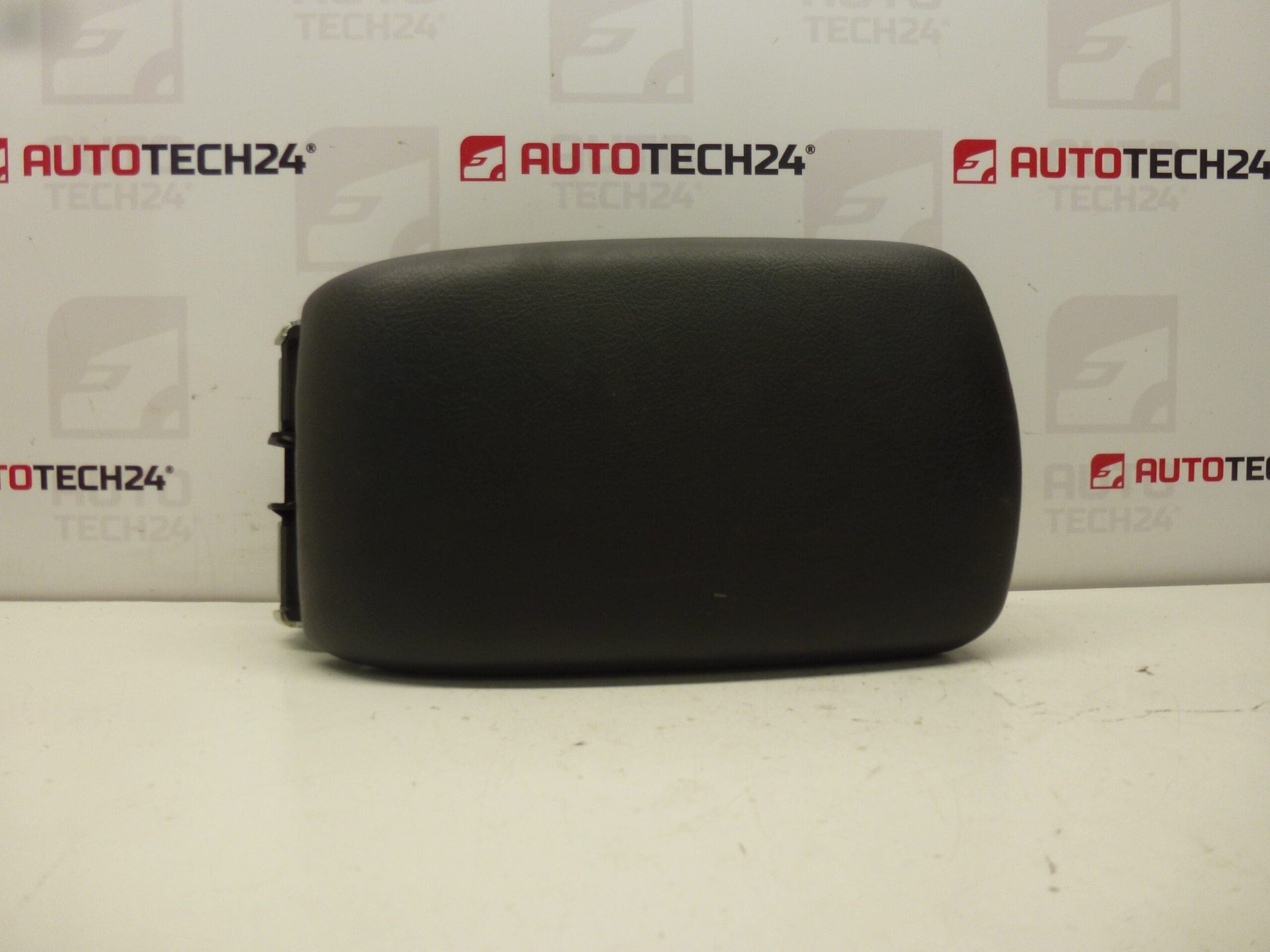 Center armrest Peugeot 308 96587010ZD 7589SV