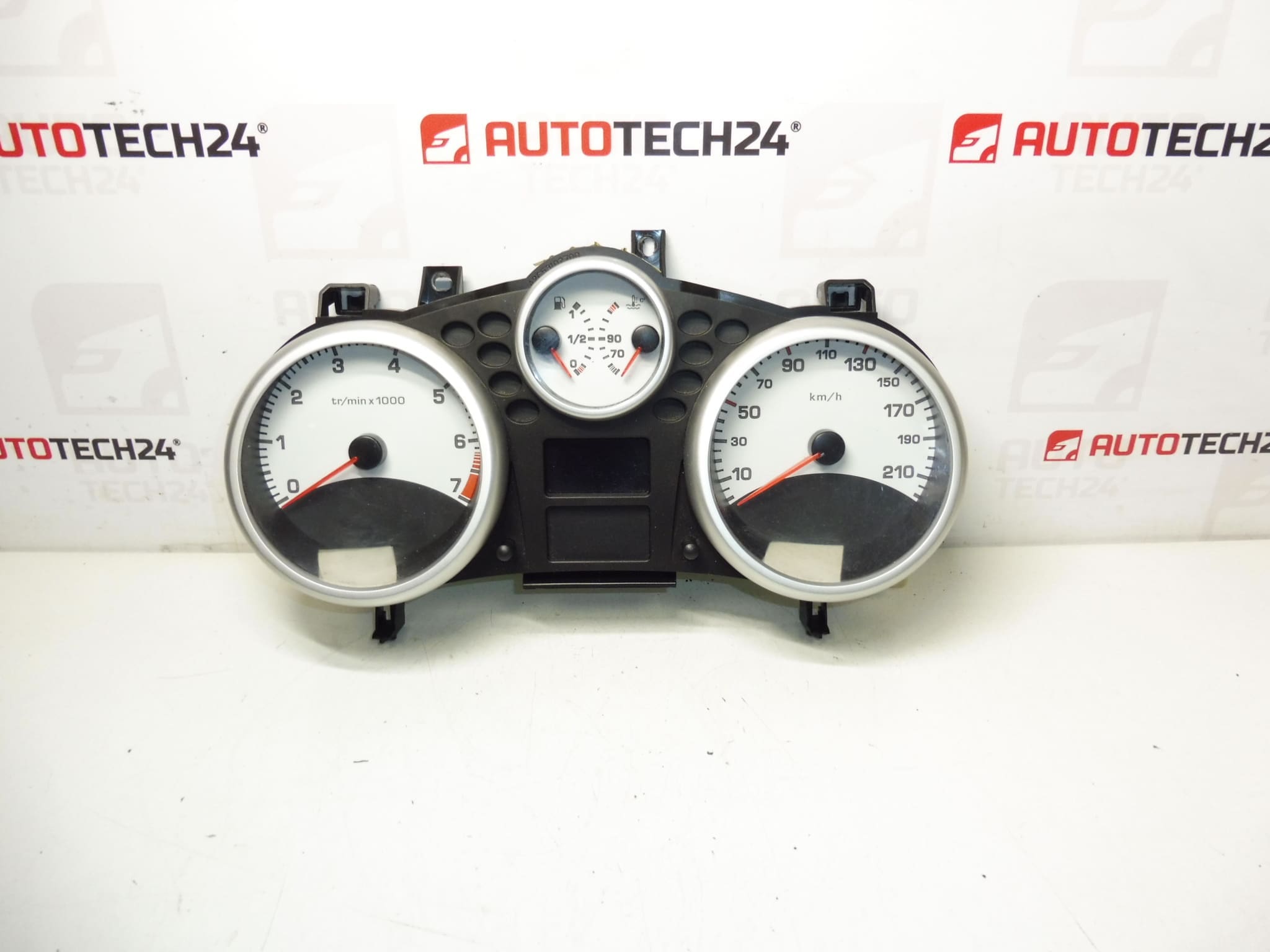 Speedometer Peugeot 207 95000km 9666132380 6103CS
